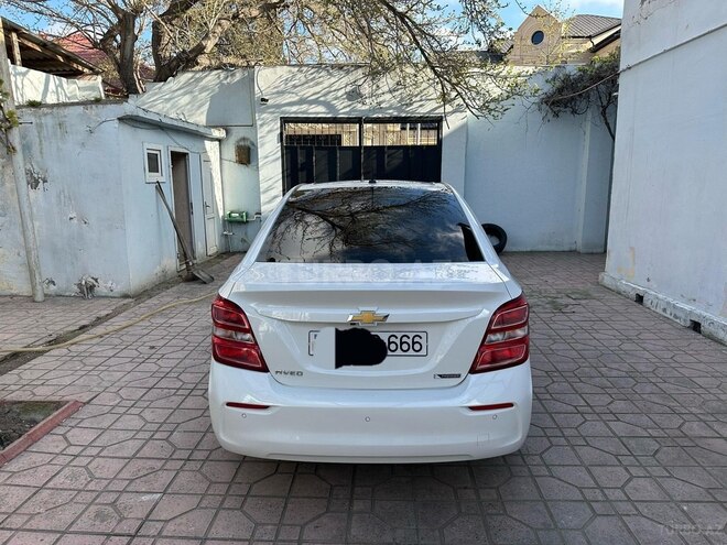 Chevrolet Aveo-3