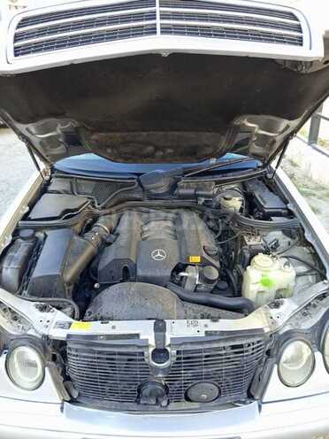 Mercedes E 240 1998, 322,000 km - 2.4 l - Bakı