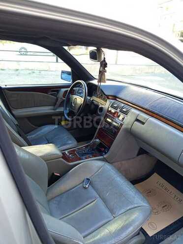 Mercedes E 240 1998, 322,000 km - 2.4 l - Bakı