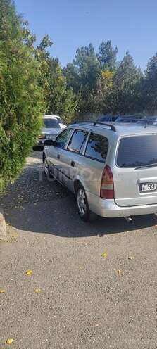 Opel Astra 1999, 250,000 km - 1.6 l - Quba