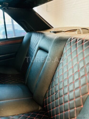 Mercedes E 250 1994, 289,734 km - 2.5 л - Bakı