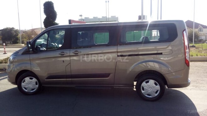 Ford Tourneo Custom 2019, 205,000 km - 2.2 л - Bakı