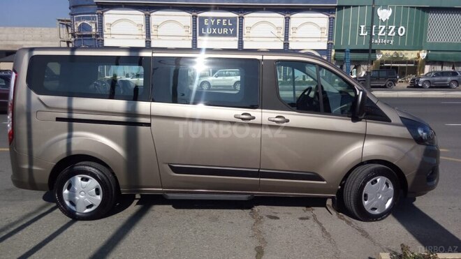 Ford Tourneo Custom 2019, 205,000 km - 2.2 л - Bakı