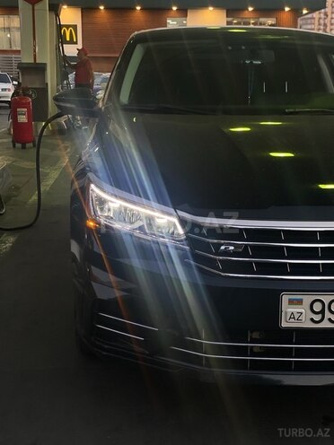 Volkswagen Passat 2017, 93,000 km - 1.8 л - Bakı