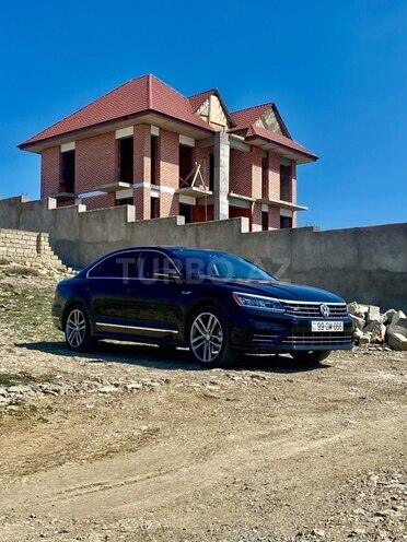 Volkswagen Passat 2017, 93,000 km - 1.8 л - Bakı