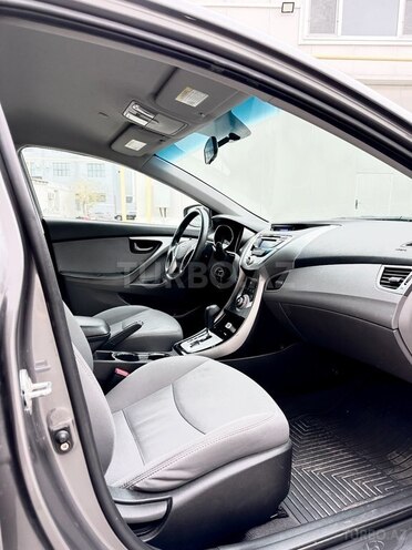 Hyundai Elantra 2011, 261,132 km - 1.8 л - Bakı