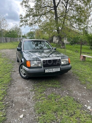 Mercedes E 200 d 1990, 594,516 km - 2.0 л - Oğuz