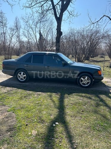 Mercedes E 200 d 1990, 594,516 km - 2.0 л - Oğuz