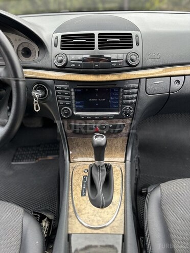 Mercedes E 220 d 2006, 411,000 km - 2.2 l - Saatlı