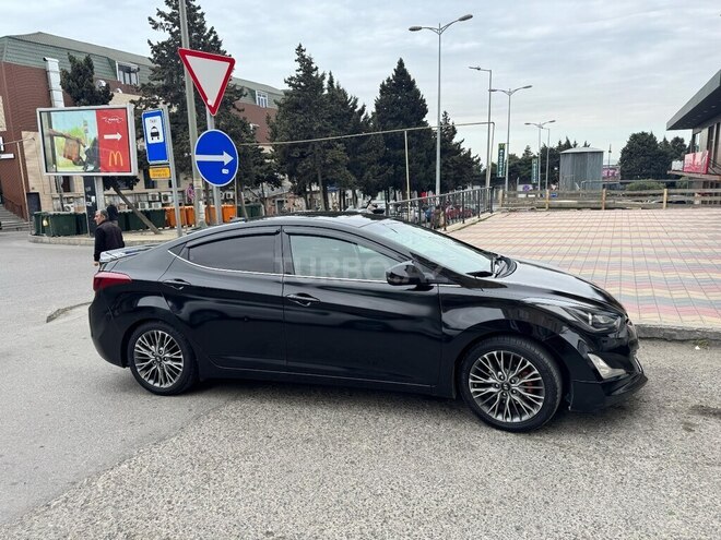 Hyundai Elantra 2015, 233,033 km - 1.8 л - Bakı