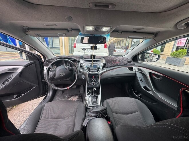 Hyundai Elantra 2015, 233,033 km - 1.8 л - Bakı