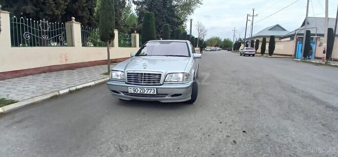 Mercedes C 220 d 2000, 410,000 km - 2.2 л - Ağcabədi