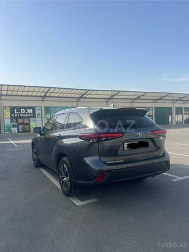 Toyota Highlander 2021, 100,000 km - 2.5 l - Bakı