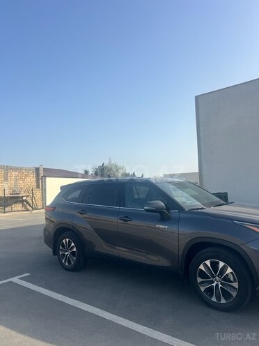 Toyota Highlander 2021, 100,000 km - 2.5 l - Bakı