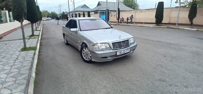 Mercedes C 220 d 2000, 410,000 km - 2.2 л - Ağcabədi