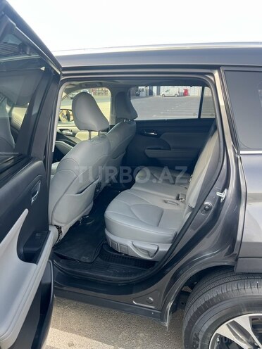 Toyota Highlander 2021, 100,000 km - 2.5 l - Bakı