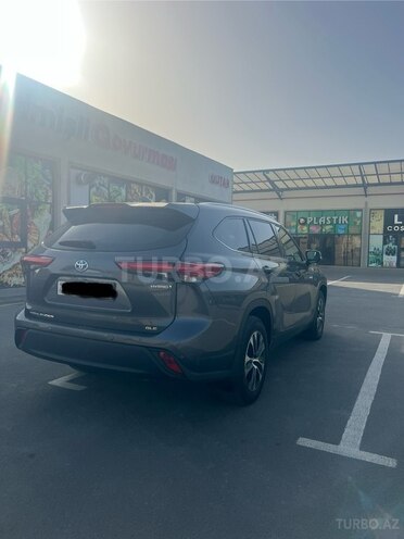 Toyota Highlander 2021, 100,000 km - 2.5 l - Bakı
