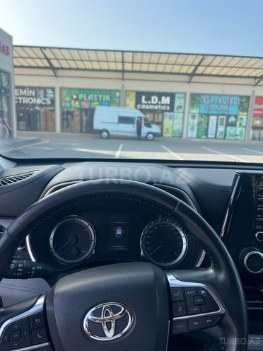 Toyota Highlander 2021, 100,000 km - 2.5 l - Bakı