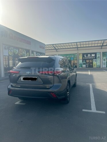 Toyota Highlander 2021, 100,000 km - 2.5 l - Bakı