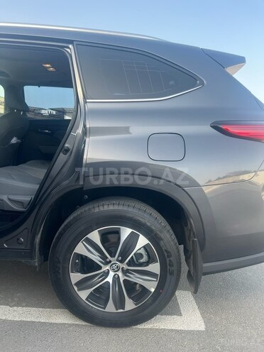 Toyota Highlander 2021, 100,000 km - 2.5 l - Bakı