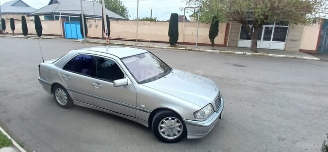 Mercedes C 220 d 2000, 410,000 km - 2.2 л - Ağcabədi