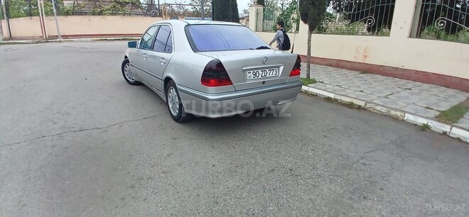 Mercedes C 220 d 2000, 410,000 km - 2.2 л - Ağcabədi