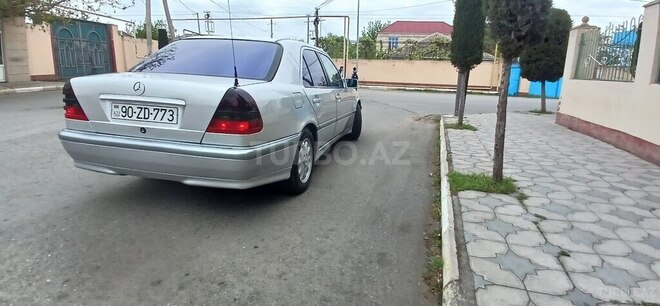 Mercedes C 220 d 2000, 410,000 km - 2.2 л - Ağcabədi