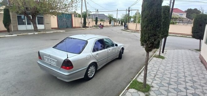 Mercedes C 220 d 2000, 410,000 km - 2.2 л - Ağcabədi