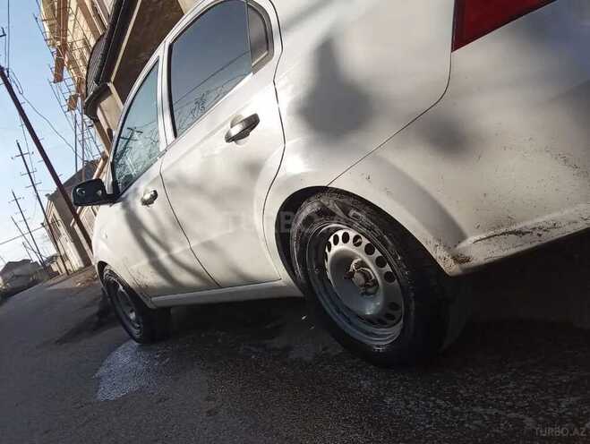 Chevrolet Aveo-6