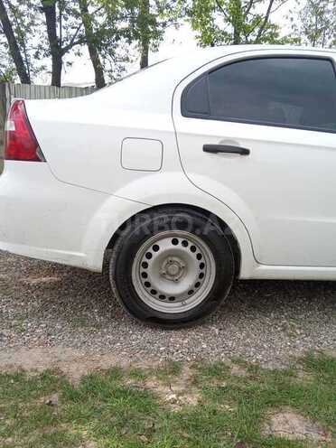 Chevrolet Aveo-4