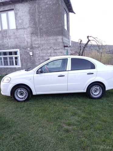 Chevrolet Aveo-13
