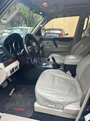 Mitsubishi Pajero 2008, 352,000 km - 3.0 л - Bakı