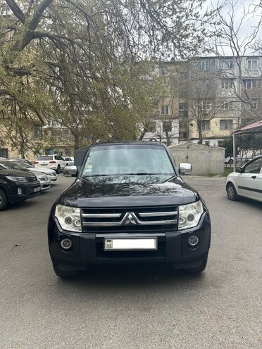 Mitsubishi Pajero 2008, 352,000 km - 3.0 л - Bakı