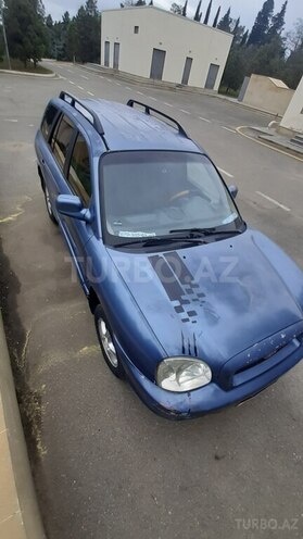 Hyundai Santa Fe 2001, 279,307 km - 2.4 l - Naftalan