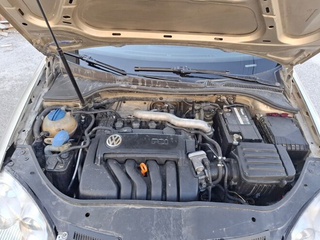 Volkswagen Jetta 2006, 268,000 km - 2.0 l - Bakı