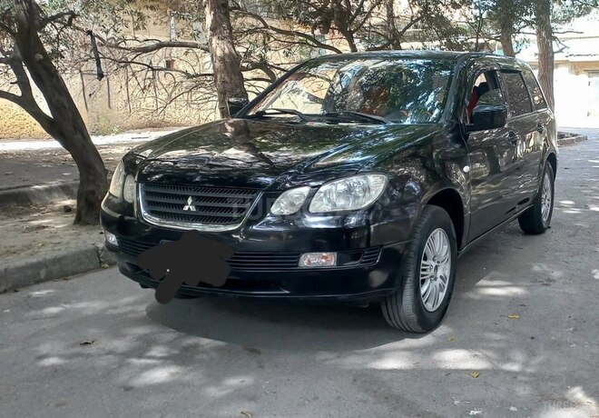Mitsubishi Airtrek 2002, 266,000 km - 2.0 л - Bakı