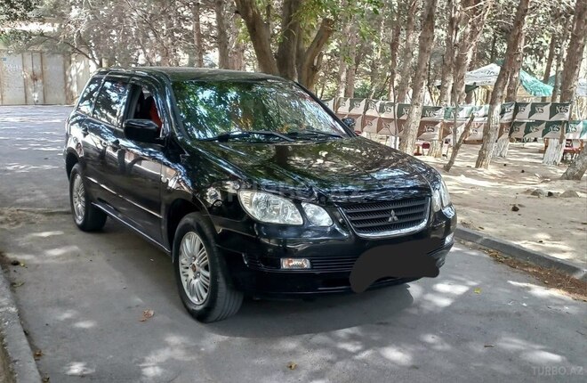 Mitsubishi Airtrek 2002, 266,000 km - 2.0 л - Bakı