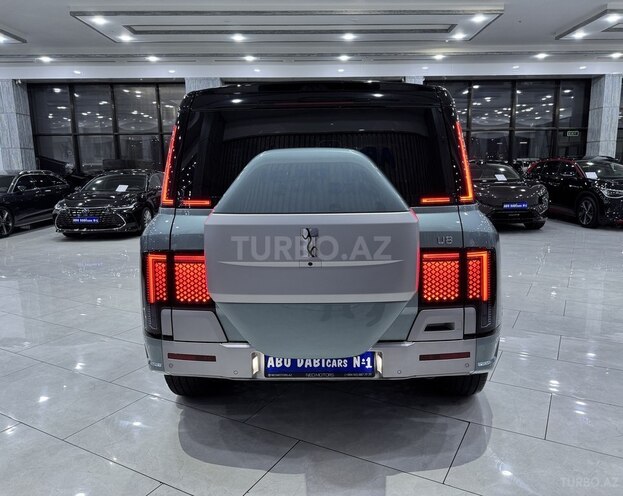 BYD Yangwang U8 2023, 500 km - 2.0 l - Bakı