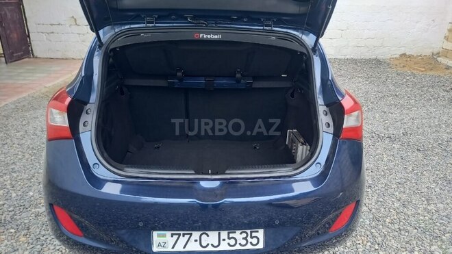 Hyundai i30 2011, 270,881 km - 1.6 l - Salyan