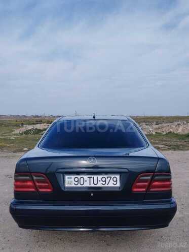 Mercedes E 240 2000, 329,532 km - 2.4 l - Bakı