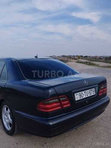 Mercedes E 240 2000, 329,532 km - 2.4 l - Bakı