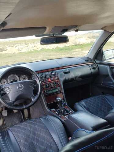 Mercedes E 240 2000, 329,532 km - 2.4 l - Bakı
