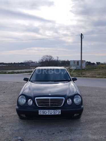 Mercedes E 240 2000, 329,532 km - 2.4 l - Bakı