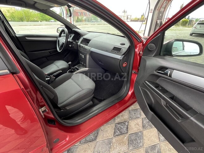 Opel Astra 2006, 273,000 km - 1.3 l - Biləsuvar