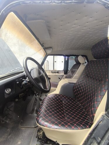 UAZ 469-5