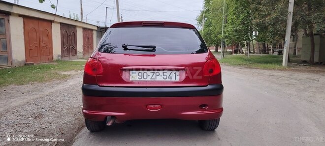 Peugeot 206 2005, 220,000 km - 1.6 l - Mingəçevir