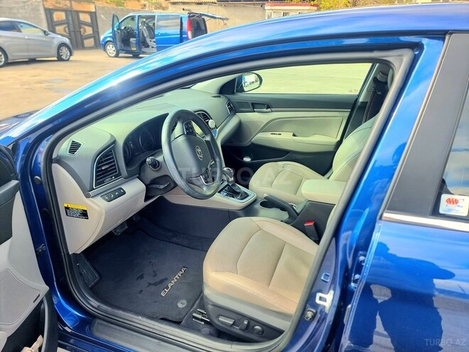Hyundai Elantra 2017, 53,752 km - 2.0 л - Bakı