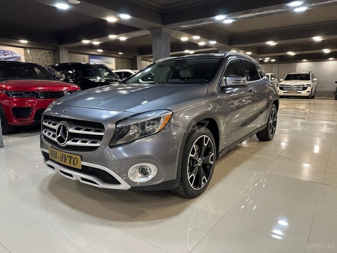 Mercedes GLA 250 2018, 65,600 km - 2.0 л - Bakı