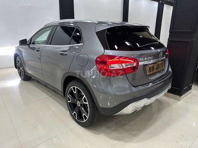 Mercedes GLA 250 2018, 65,600 km - 2.0 л - Bakı
