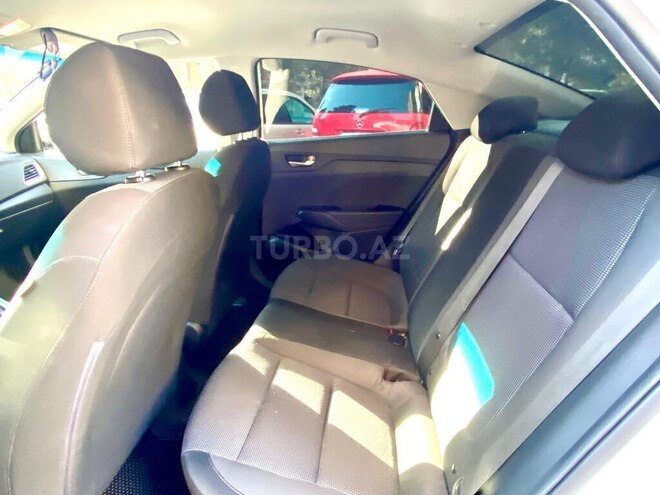 Hyundai Accent 2018, 119,091 km - 1.6 l - Bakı
